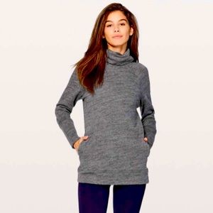 Lululemon To You Tunic / Size 12